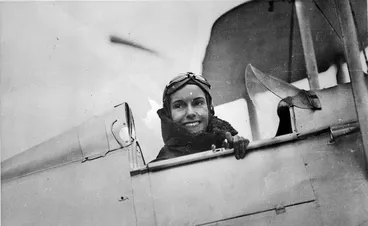 Image: Jean Gardner Batten, Rongotai Airport, Wellington