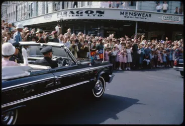 The Queen in Queen Street, 1963 Image: The Queen in Queen Street, 1963