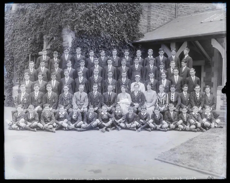 Glass Plate Negative: Christ's College, school house, 1923