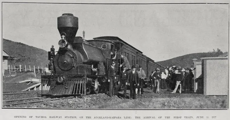 OPENING OF TAUHOA RAILWAY STATION, ON THE AUCKLAND KAIPARA LINE: THE ARRIVAL OF THE FIRST TRAIN, JUNE 10, 1907