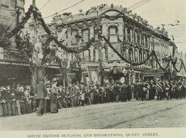 Image: Queen Street decorations