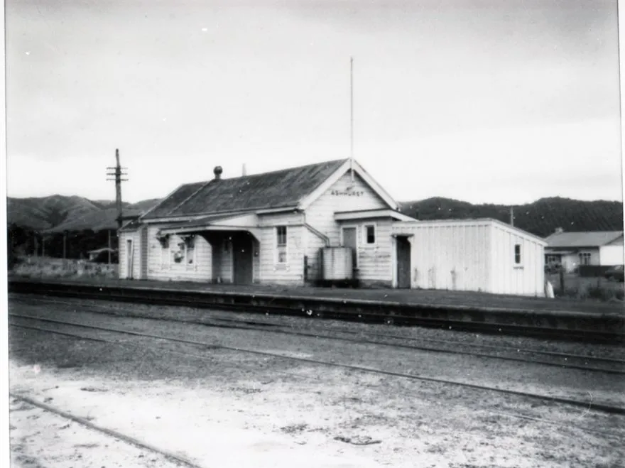 Ashhurst Railway Station