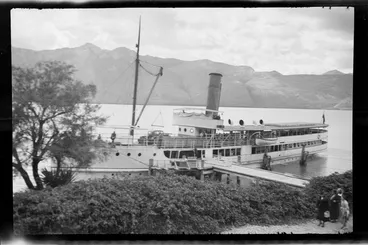 Image: Passenger steamboat, 'Earnslaw', on Lake Wakatipu next to jetty, Queenstown, Otago