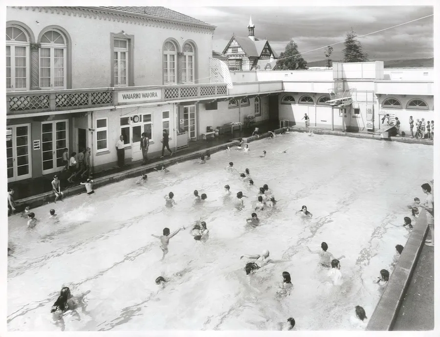 Auckland Province - Rotorua - Blue Baths