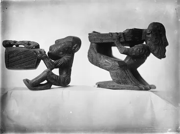 Image: Traditional Maori carving