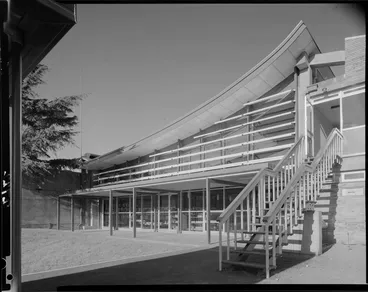 Image: Public library, exterior side view, Gisborne