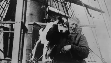 Image: Man with dog