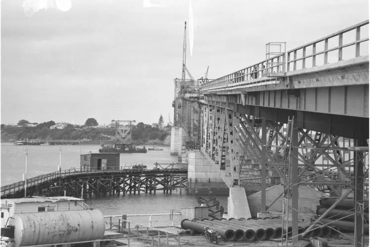 Construction of the Auckland Harbour Bridge, 1959
