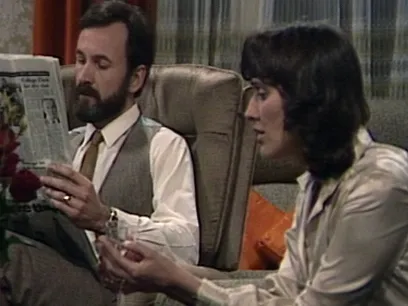 Loose Enz - That Bread Should Be So Dear