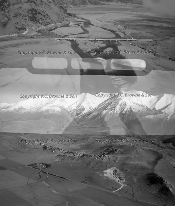 Waimakariri River below Cornishmans Rise/Castle... (16778/16801)