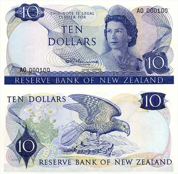 Image: Third series of banknotes: $10