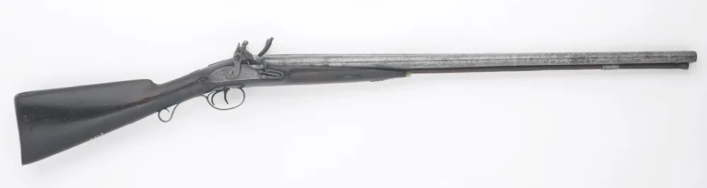 Double-barrelled flintlock shotgun