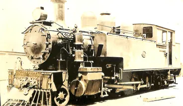 Image: New Zealand Railways locomotive, Ww 4-6-4 T class; number 565
