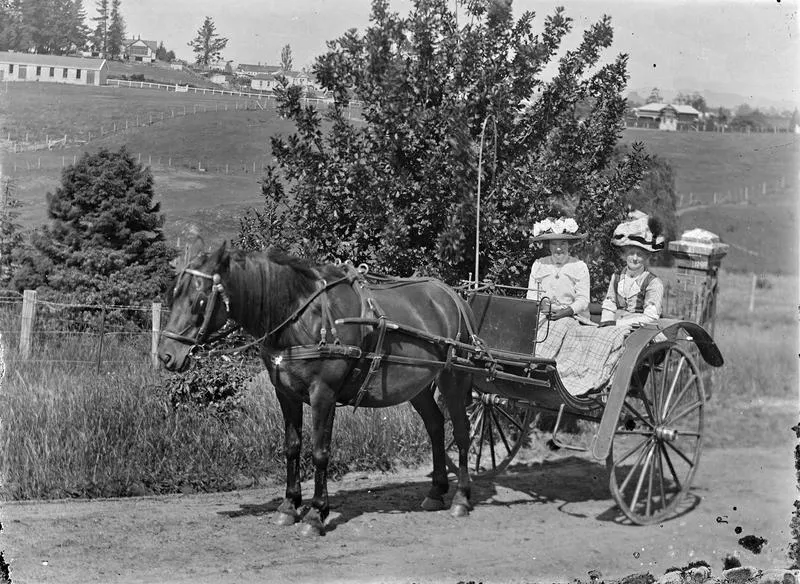 Fanny Edith Maunder & Fanny Stow Maunder