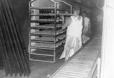 Image: Walds Bakery, Cook Street, Hamilton East