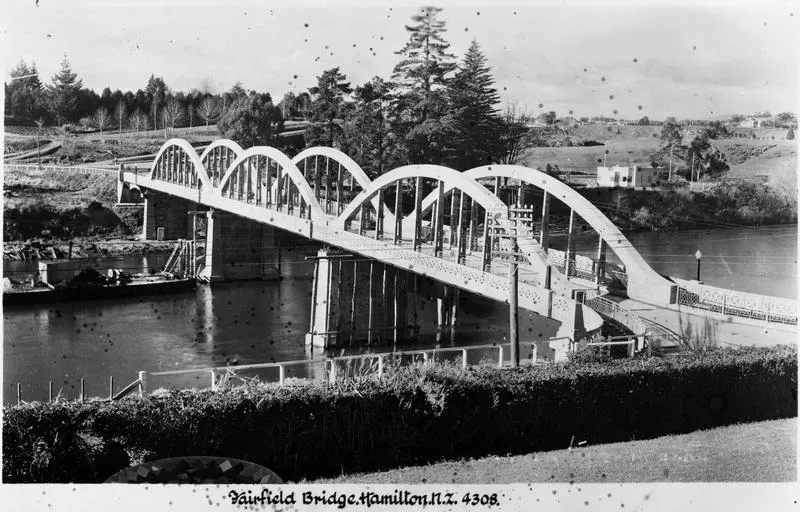 Fairfield bridge Hamilton - under construction
