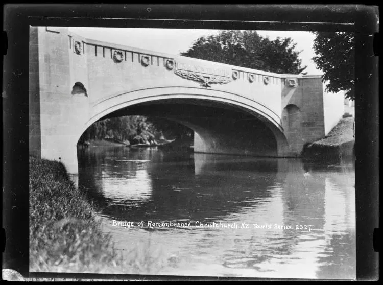 Bridge of Remembrance, Christchurch