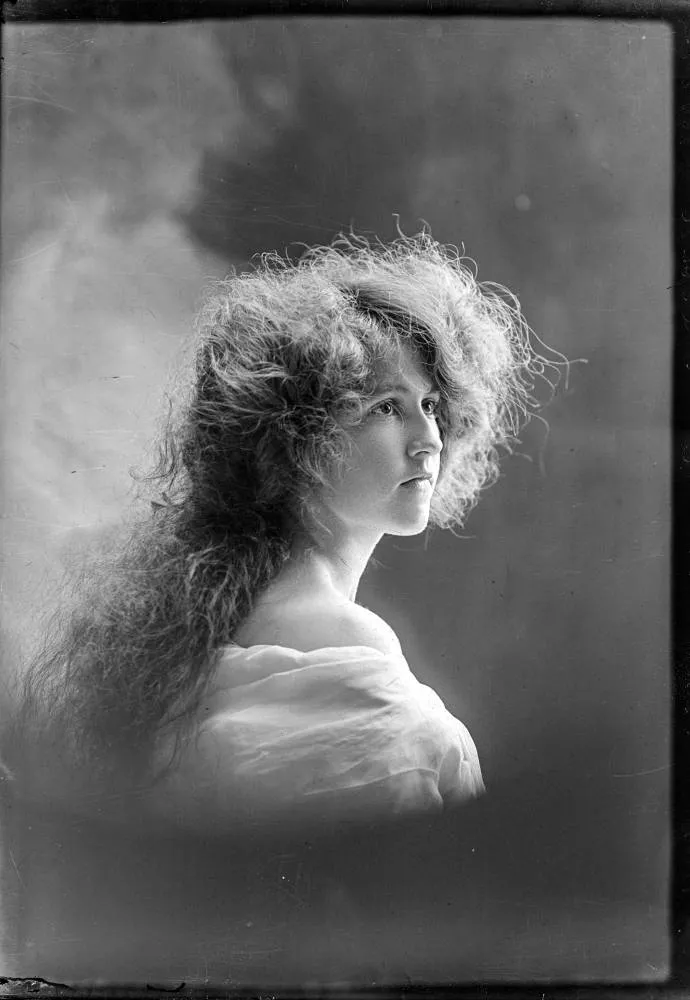 Miss Buchanan, 1912