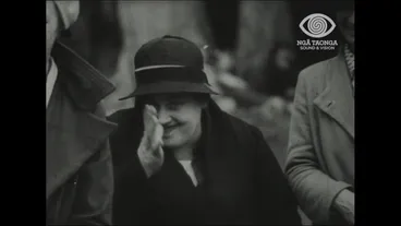 Image: DOWN ON THE FARM [OFFCUTS]