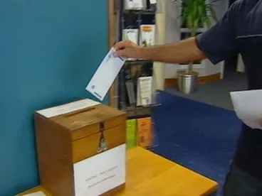 Image: Whanganui or Wanganui?