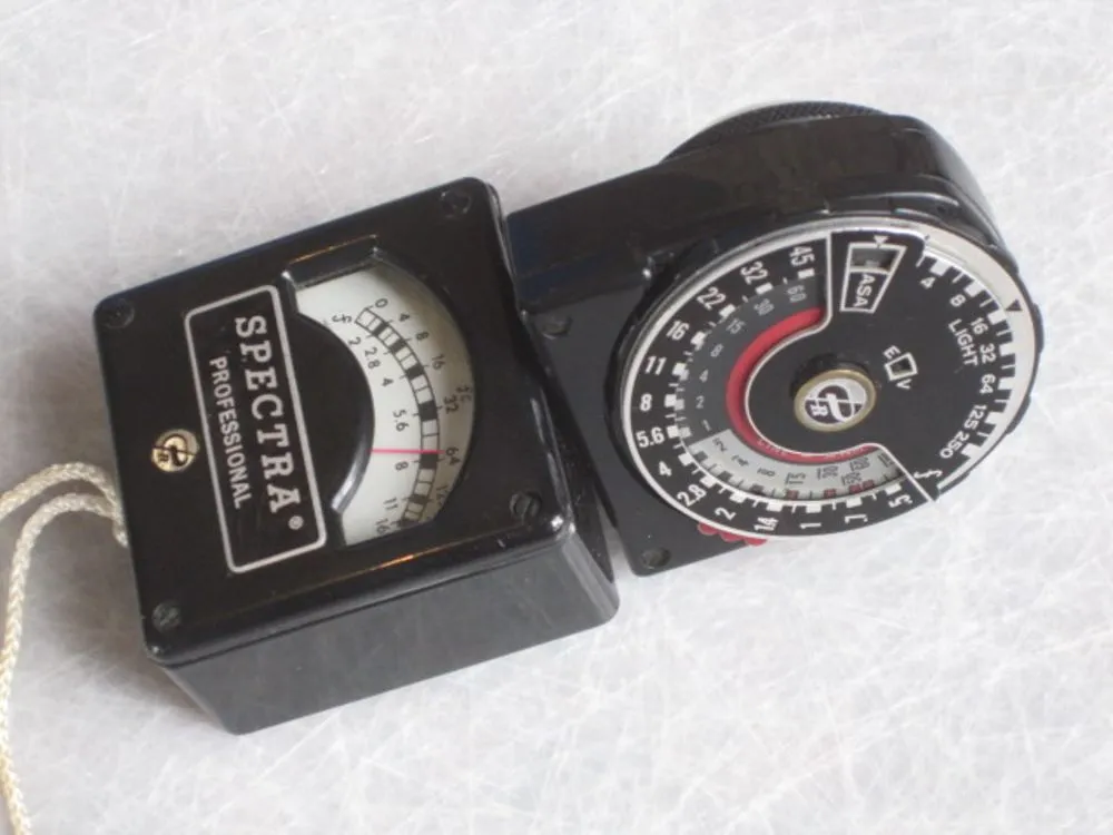Spectra light meter