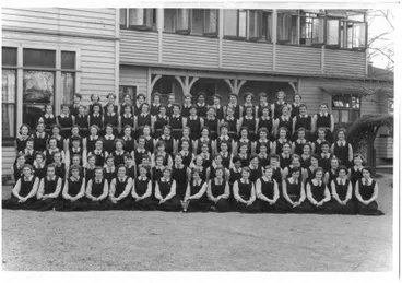 Image: Mercy Cup Day 1954