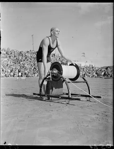 Image: Australian lifesavers in an Australian vs New Zealand lifesaving competition, Titahi Bay, Wellington