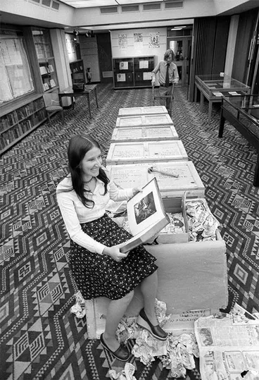 Image: Unpacking a John Milton collection, Alexander Turnbull Library, 1975