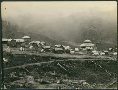 Rua's Temple and village, Maungapohatu.