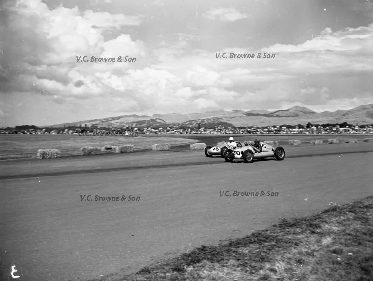 Wigram car races (PB1501/1)