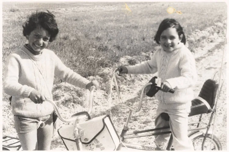 Kids and choppers, Kaiaua, 1978