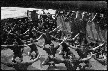 Image: Soldiers exercising on board the World War 1 troopship Ruapehu