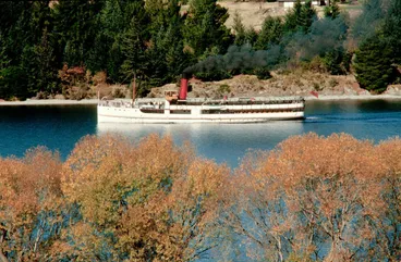 Image: The Earnslaw on Lake Wakatipu