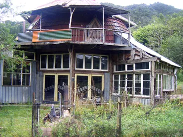 Image: Ahu Ahu ohu, around 2010