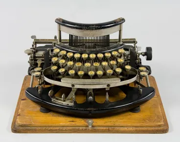 Image: Typewriter - Imperial