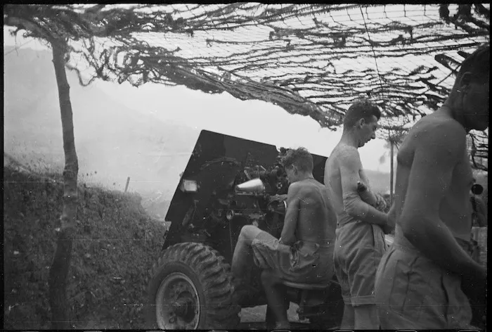 Gun fired by gunners of NZ Divisional Artillery in the Cassino area, Italy, World War II - Photograph taken by George Kaye