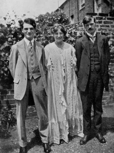 Image: John Middleton Murry, Frieda Lawrence and D H Lawrence