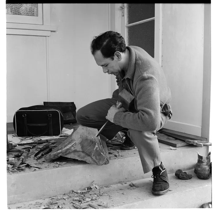 Para Matchitt with his daughters at home in Hamilton