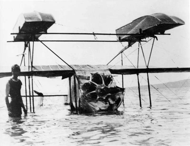 New Zealand Flying School, Caudron flying boat overturned at Kohimarama 31 August 1916