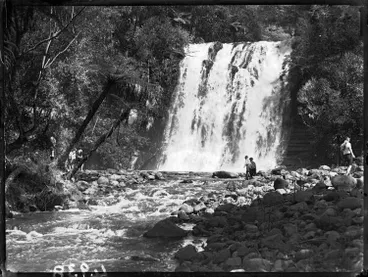 Image: Lower Waitakere Falls, Cascade Kauri Park.