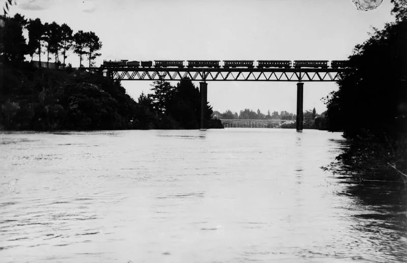 Train crossing the Railway Bridge
