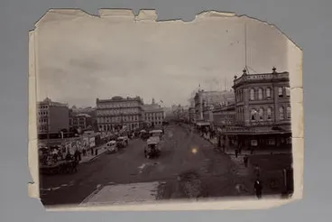 Image: Looking up Queen St. from Queen St Wharf. Railway Station on left