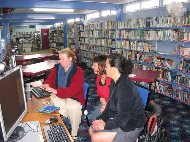 Staff computer training, Wairoa Library