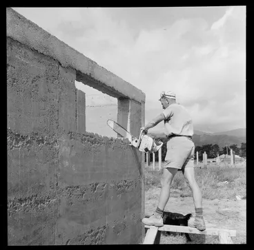 Image: A 'mud' house being constructed in Wainuiomata
