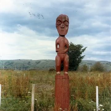 Papawai whakapakoko: Photograph