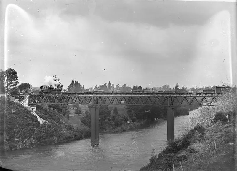 Hamilton Railway bridge.