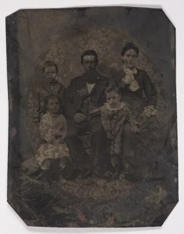 Image: Carroll, Jennifer Maree, fl 2007 :Tintype portrait of the Connolly family