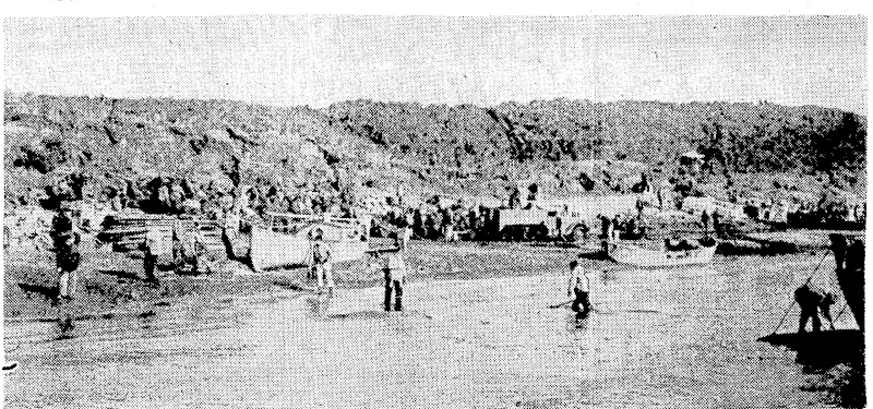 United Slates troqps landing on the Andreanov Island group of the Aleutian chain, only 175 miles from Japanese-held Kiska. / (Evening Post, 23 December 1942)