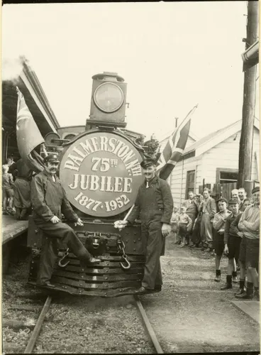 Image: Palmerston North 75th Jubilee train