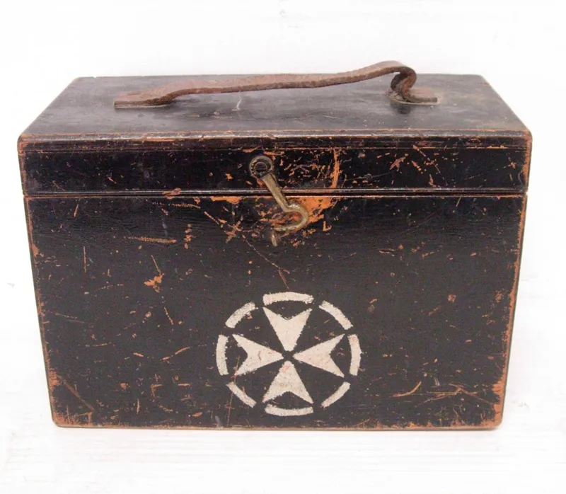 St. John's Wooden Carry Case